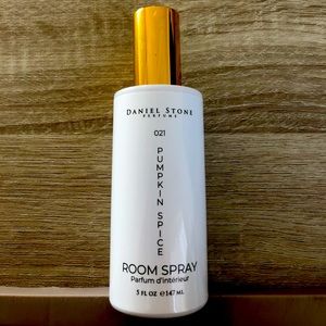 Daniel Stone Pumpkin Spice Room Spray
